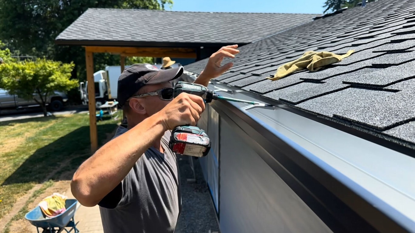 Gutter installation and repair service in Los Banos, CA